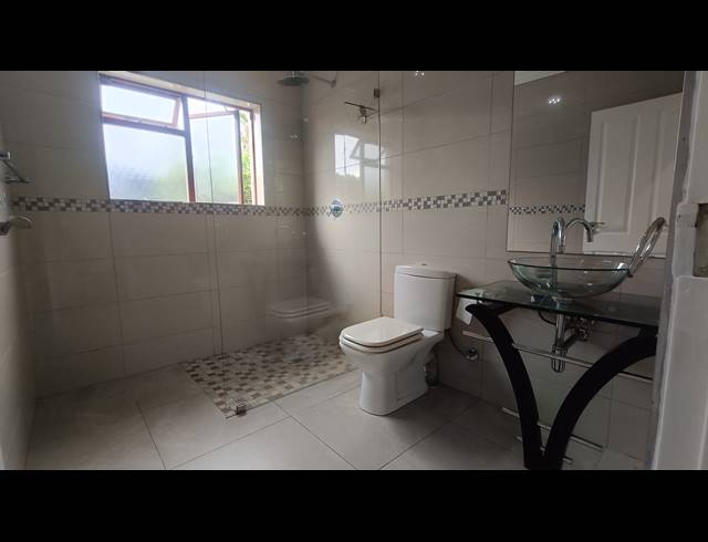3 bed property to rent in BLOUBERG SANDS